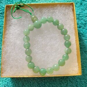 GREEN JADE BEADED BRACELET